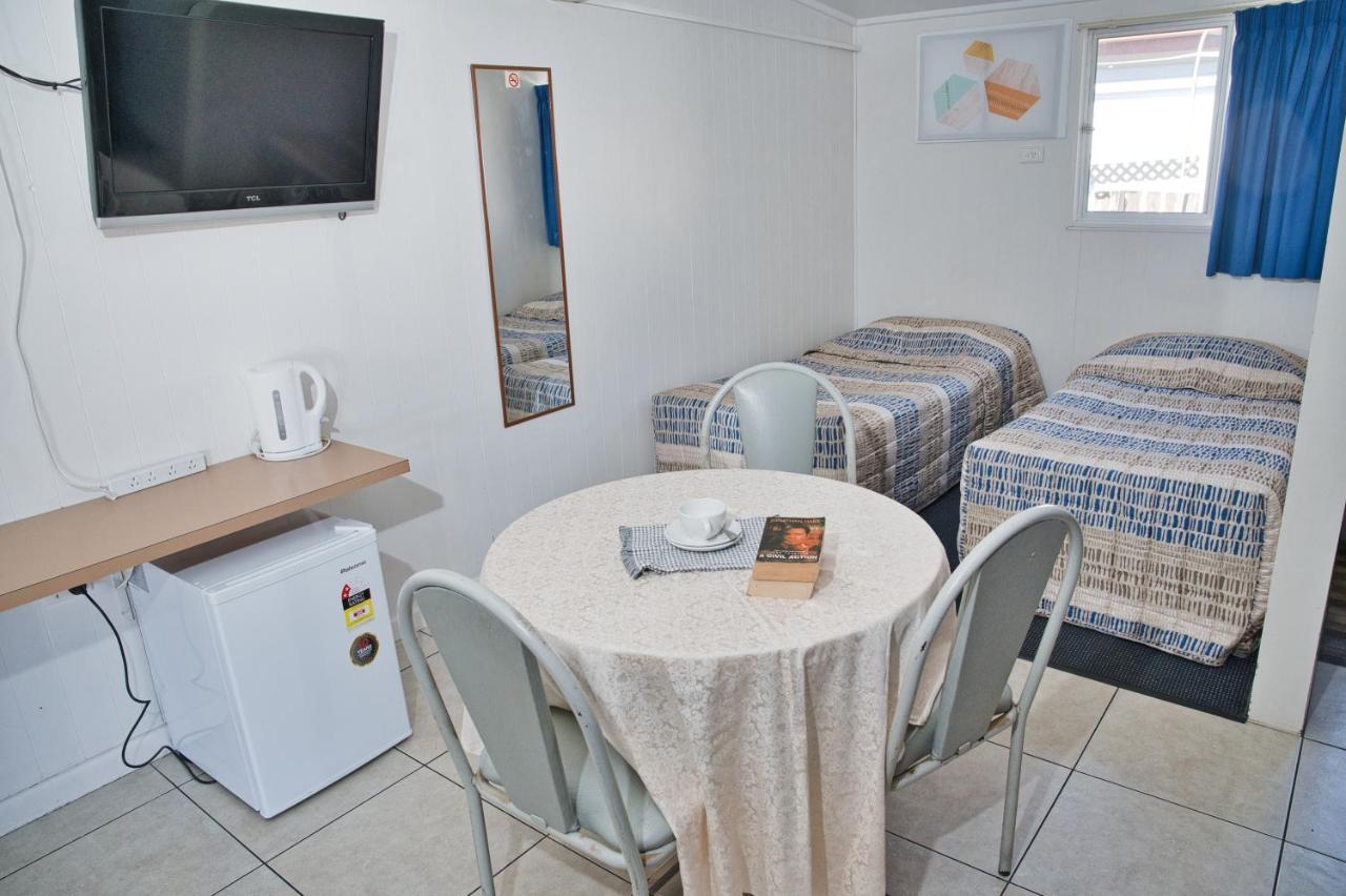 Motel Myall Dalby Kültér fotó