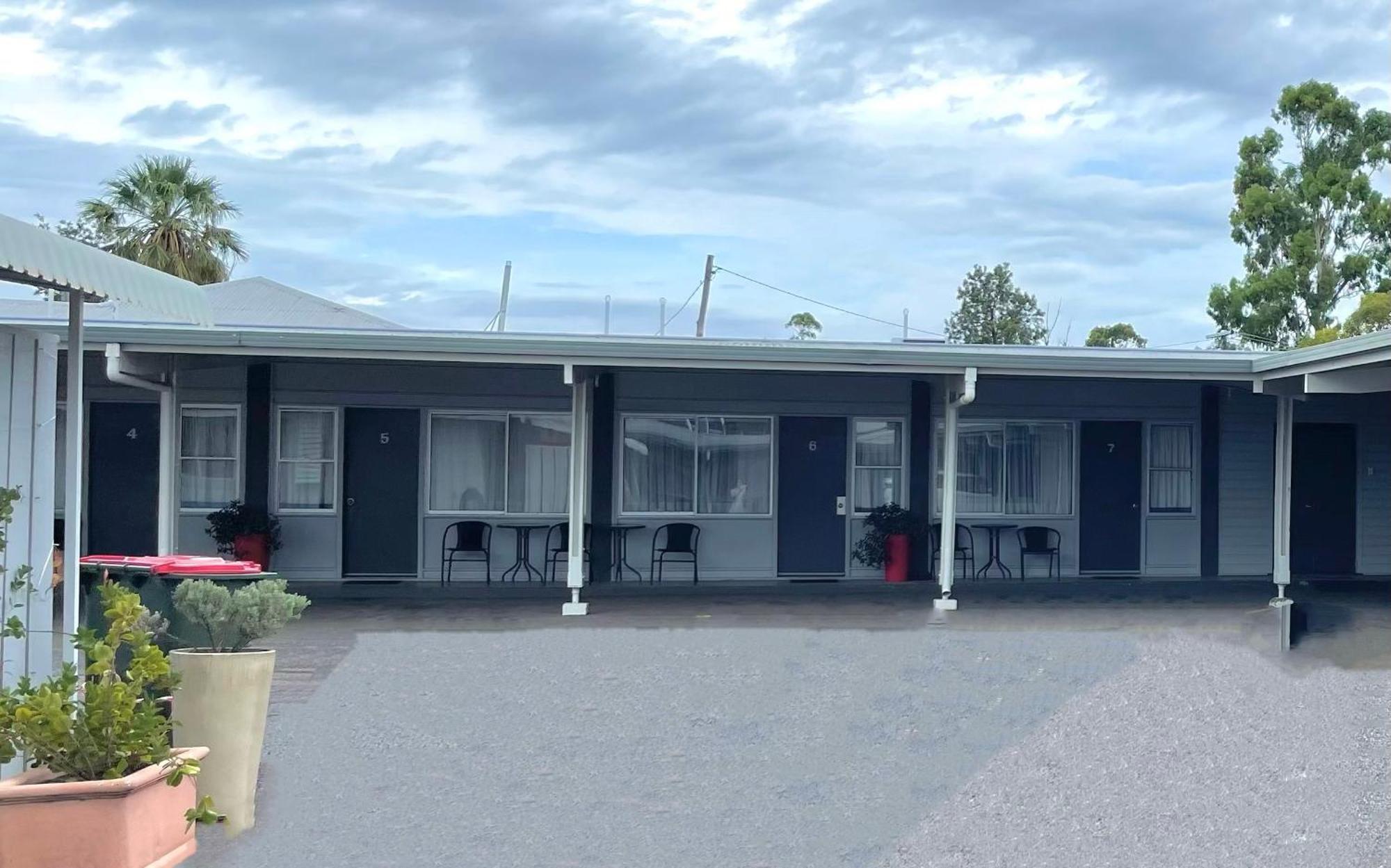 Motel Myall Dalby Kültér fotó